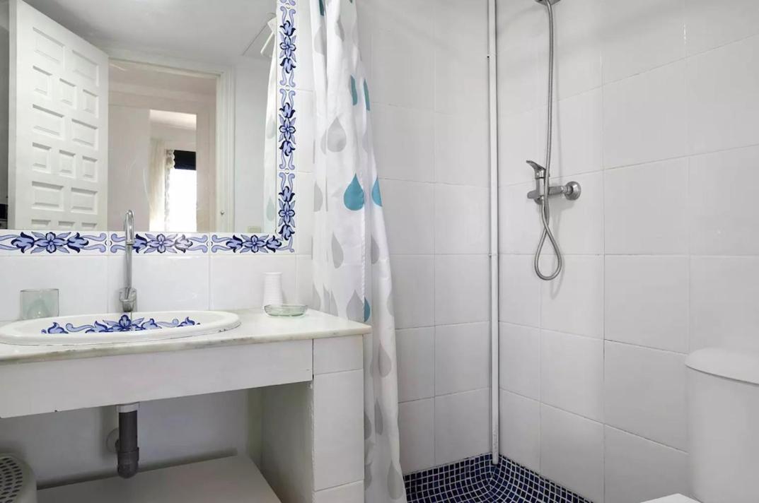 Semifrontal Con Vistas A Pie De Playawifi Apartment
