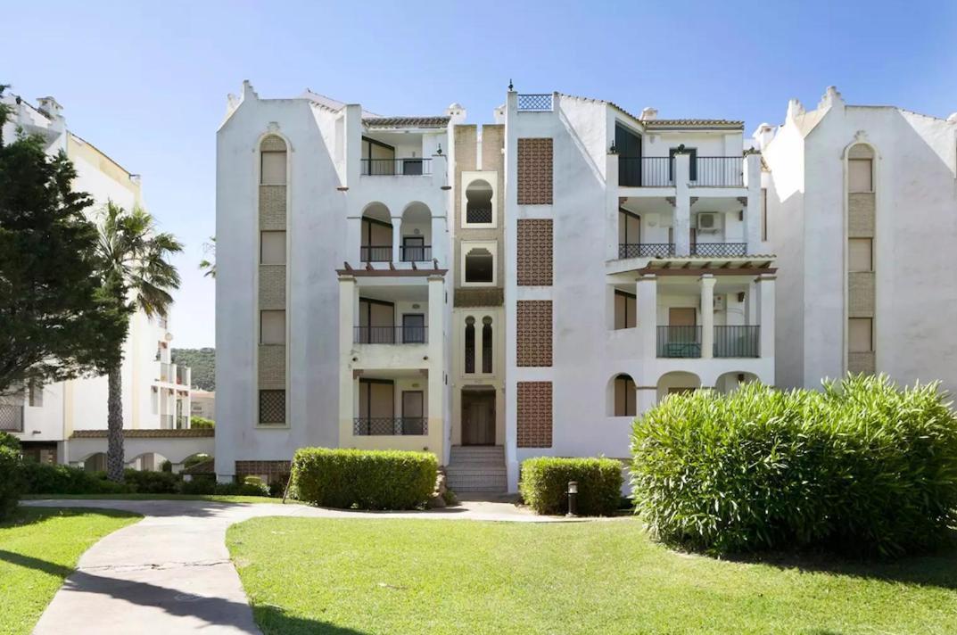 Apartment Semifrontal Con Vistas A Pie De Playawifi Zahara de los Atunes